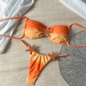 Bikini con estrellas de mar