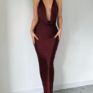 Vestido ajustado de fiesta con escote drapeado