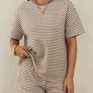 Conjunto casual de shorts y camiseta holgada