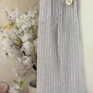 Pantalón ancho a rayas