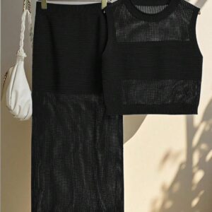 Set playero de malla, falda y camiseta