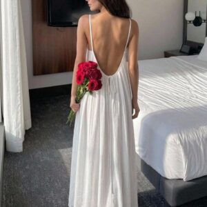 Vestido suelto y largo con espalda descubierta